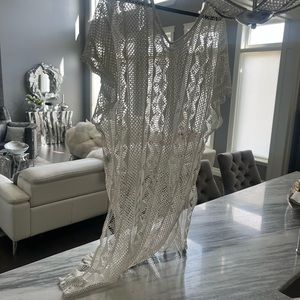 PENTI SIZE SMALL/medium pool beach cover up long and white stunning